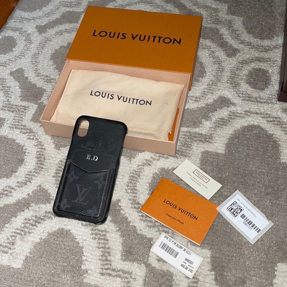 Louis Vuitton really beautiful case for I phone X , 10